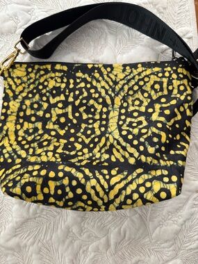 John+Juliana Yellow & Black Batik Patterned Shoulder Bag